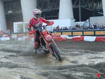 Holcombe_ SCH_9845.jpg